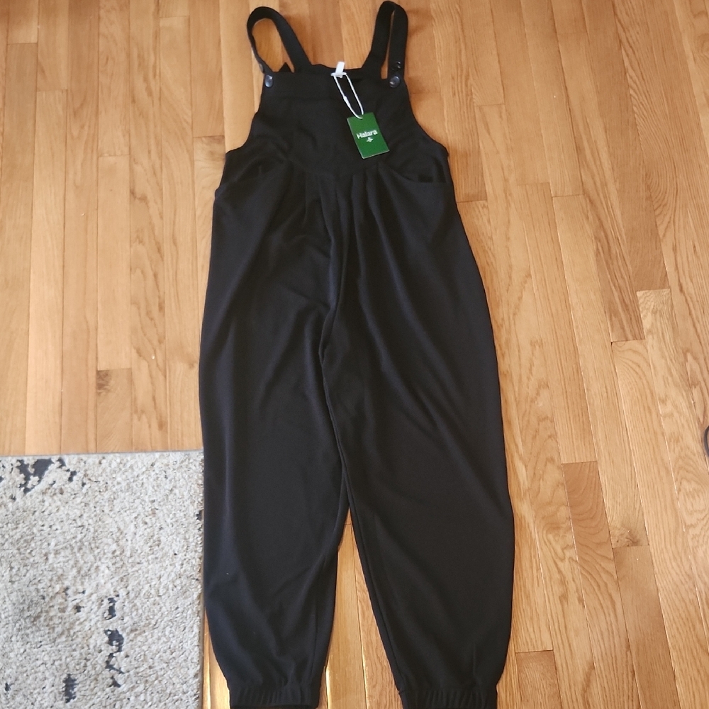 HALARA Elegant Black Jumpsuit